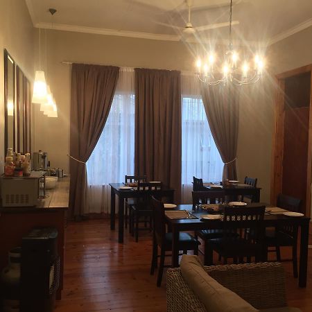 Tranquil House B&B @ 1 College Ave 昆斯敦 外观 照片