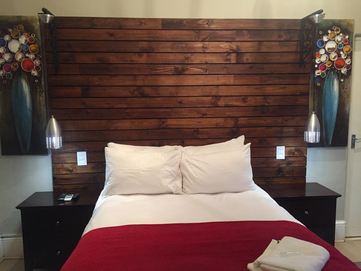 Tranquil House B&B @ 1 College Ave 昆斯敦 外观 照片